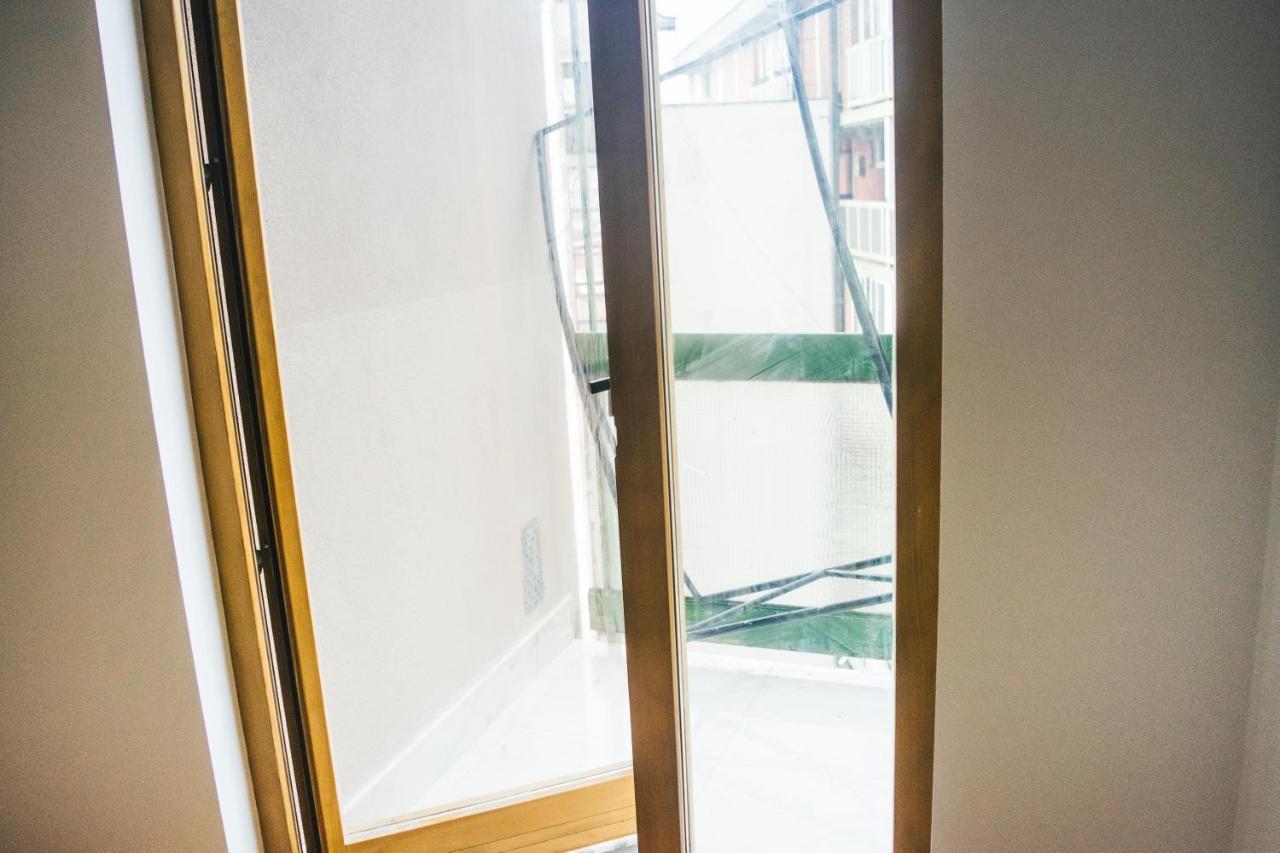 Aparment Theatre Apartment Nis Bagian luar foto