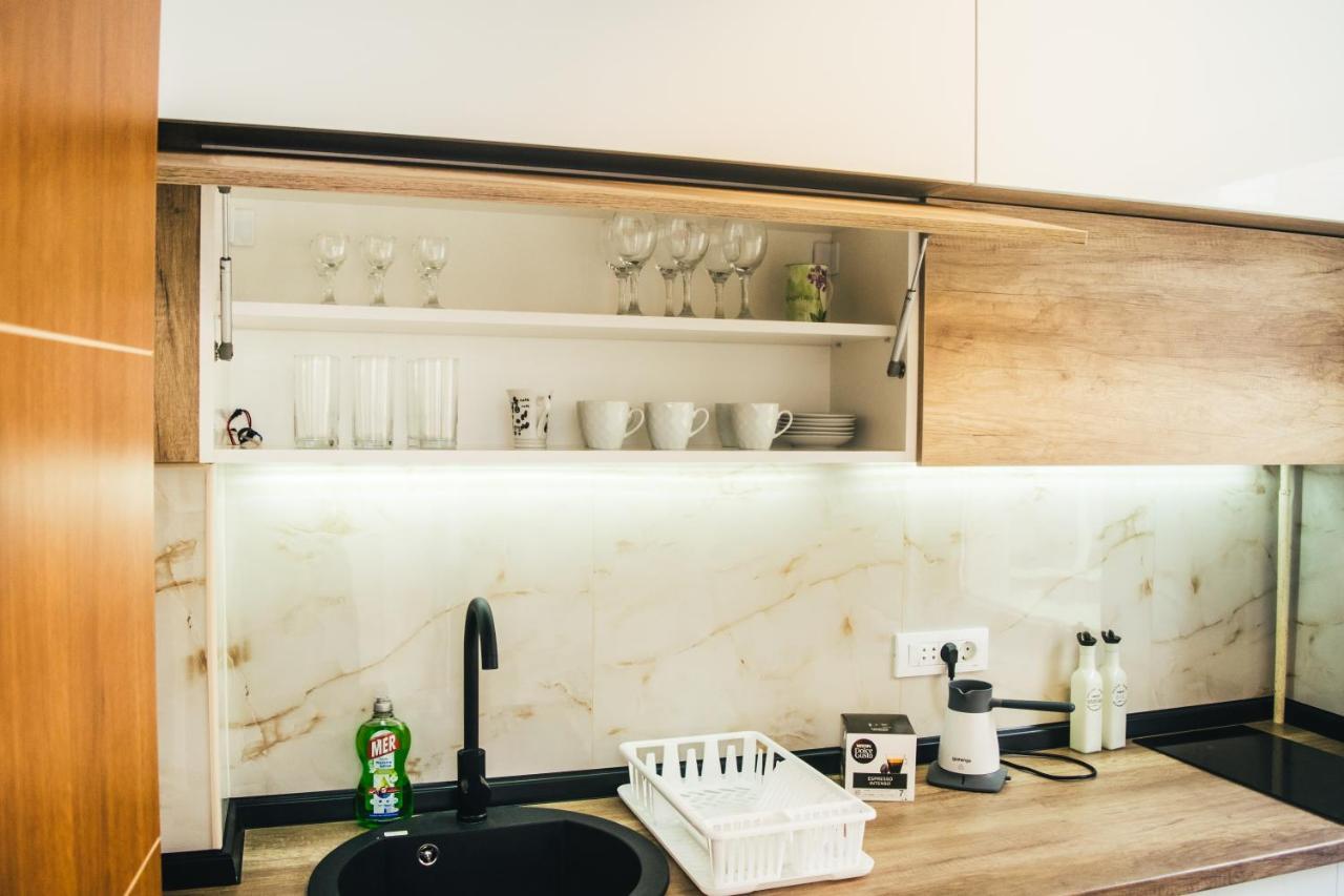 Aparment Theatre Apartment Nis Bagian luar foto